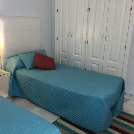 Beautiful 2 Bedroom Apartment @ Puerto Banus! Марбелья Экстерьер фото