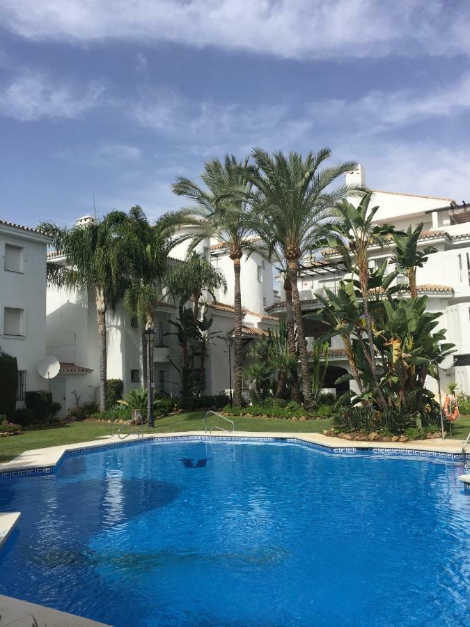 Beautiful 2 Bedroom Apartment @ Puerto Banus! Марбелья Экстерьер фото