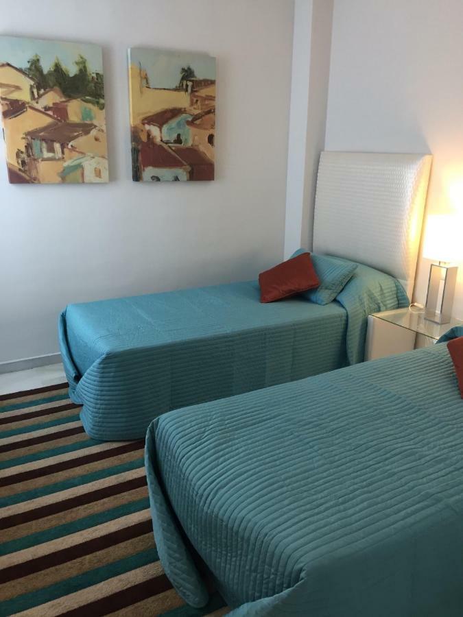 Beautiful 2 Bedroom Apartment @ Puerto Banus! Марбелья Экстерьер фото